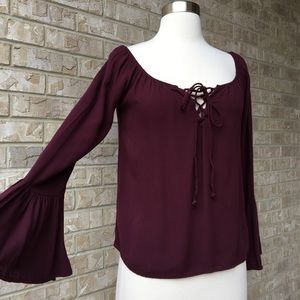 Kendall & Kylie Bell Sleeve Top Blouse Size S 🌸